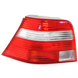 FEU ARRIERE GAUCHE ROUGE/BLANC GOLF 4 01/98 - 11/03