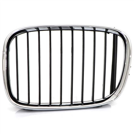CALANDRE G DANS CAPOT E39 SERIE5 12/95-08/00