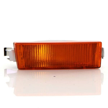 FEU AVD ORANGE DANS PARE CHOCS C15 01/89-01/06