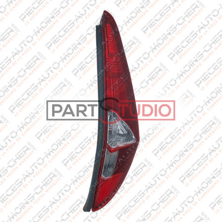 FEU ARRIERE DROIT PUNTO 06/03 - 09/05