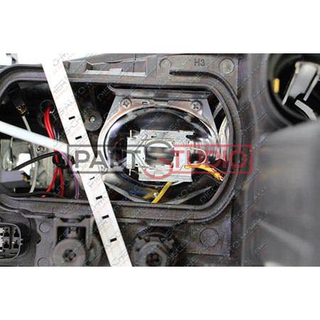 PHARE DROIT H1+H1 + MOTEUR FOND CLAIR MAZDA 6 06/02-07/05