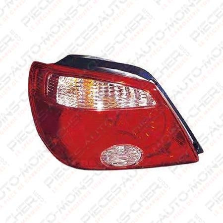 FEU ARRIERE GAUCHE OUTLANDER 05/03 - 02/07