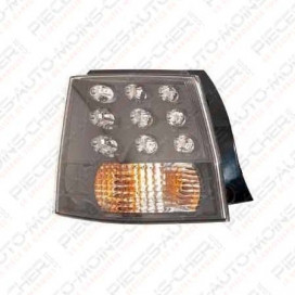 FEU ARRIERE GAUCHE OUTLANDER DEPUIS LE 02/07