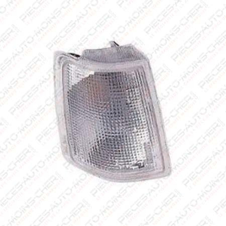 FEU AVANT DROIT BLANC CORSA 08/90 - 03/93